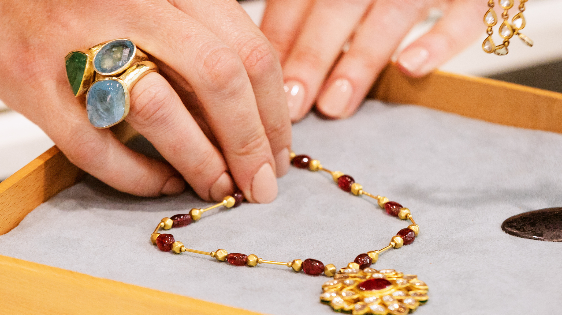 The Pomegranate Guide To Choosing A Special Piece Of Jewellery