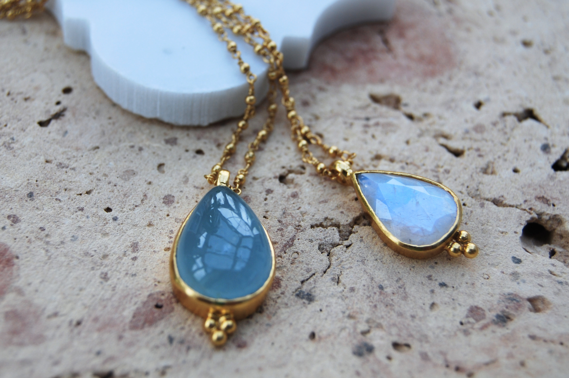 Sikar Pear Shaped Aquamarine Pendant Necklace