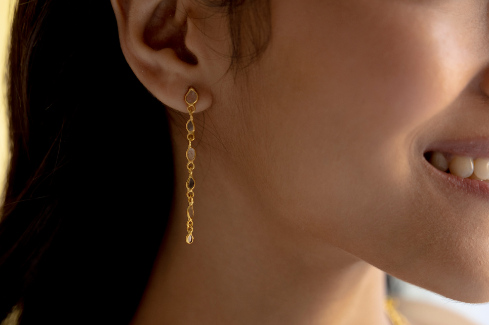 Delhi Diamond Line Earrings
