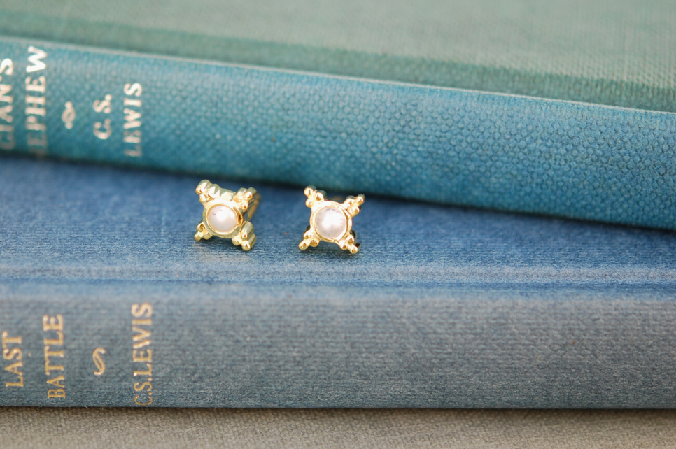 Sunburst Pearl Set Stud Earrings